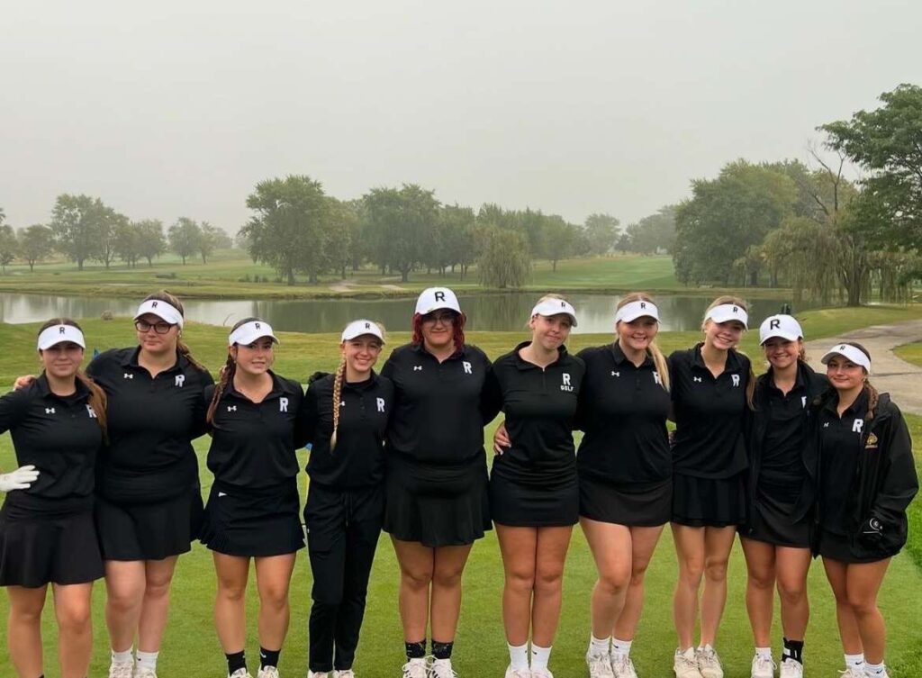 Putt-ing in the Work: Bulldogs Shine in Their First Season – Girls Golf